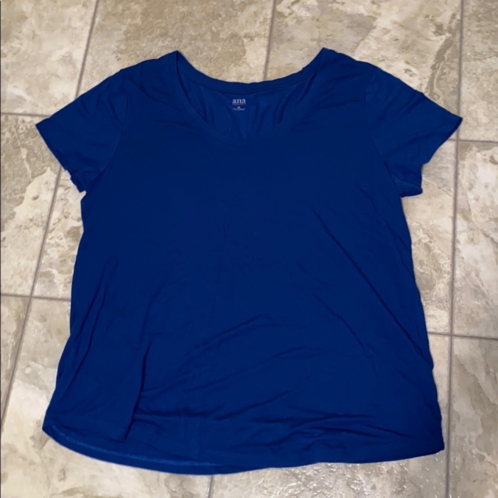 Tee shirt